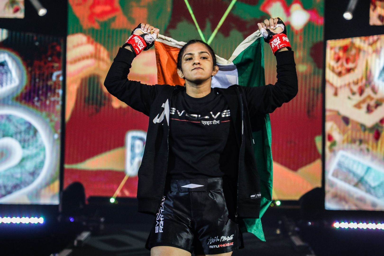 RItu Phogat Jomary Torres Big Bang 9