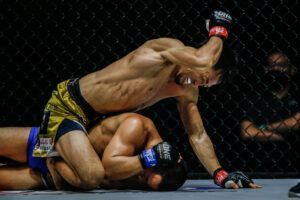 Senzo Ikeda Liang Hui ONE Collision Course 1920X1280 19 300x200 2.jpg