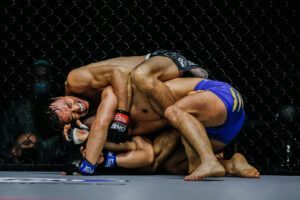 Senzo Ikeda Liang Hui ONE Collision Course 1920X1280 20 300x200 2.jpg