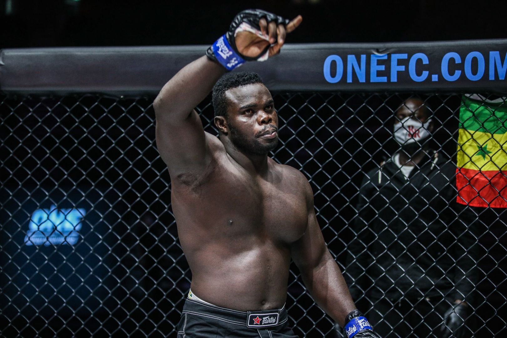 Alain Ngalani Oumar Kane ONE UNBREAKABLE III 1920X1280 24