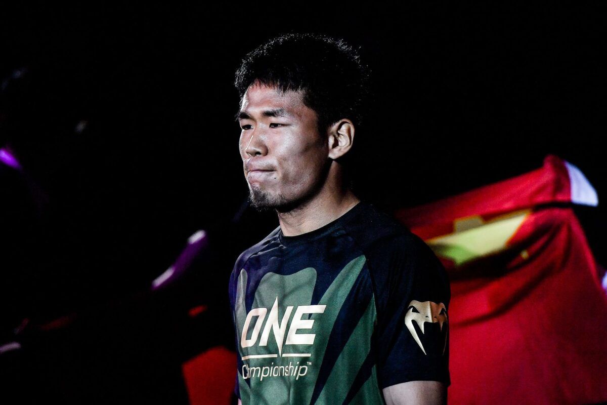 Hiroki Akimoto fights Zhang Chenglong at ONE: FISTS OF FURY