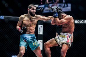Ilias Ennahachi Superlek Kiatmoo9 ONE FISTS OF FURY 1920X1280 25