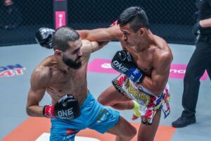Ilias Ennahachi Superlek Kiatmoo9 ONE FISTS OF FURY 1920X1280 29