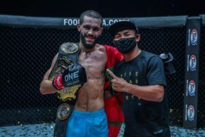 Ilias Ennahachi Superlek Kiatmoo9 ONE FISTS OF FURY 1920X1280 49