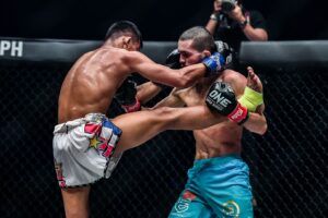 Ilias Ennahachi Superlek Kiatmoo9 ONE FISTS OF FURY 1920X1280 9