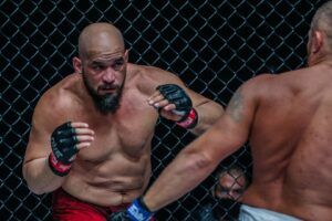 Anatoly Malykhin Alexandre Machado FISTS OF FURY 1920X1280 1