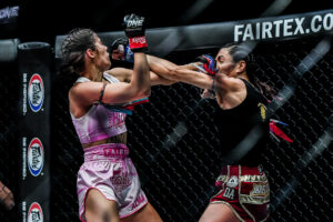 Janet Todd Alma Juniku FISTS OF FURY III 1920X1280 12