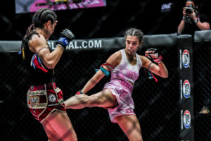 Janet Todd Alma Juniku FISTS OF FURY III 1920X1280 9