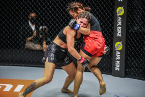 Jenelyn Olsim Maira Mazar FISTS OF FURY III 1920X1280 26