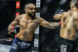 John Lineker Troy Worthen 1920X1280 ONE on TNT III 19