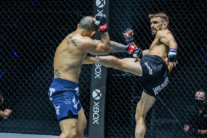 John Lineker Troy Worthen 1920X1280 ONE on TNT III 28