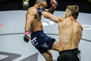 John Lineker Troy Worthen 1920X1280 ONE on TNT III 32