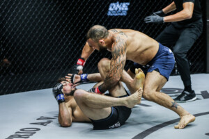 John Lineker Troy Worthen 1920X1280 ONE on TNT III 48