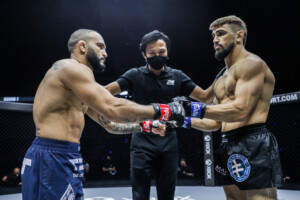 John Lineker Troy Worthen 1920X1280 ONE on TNT III 61