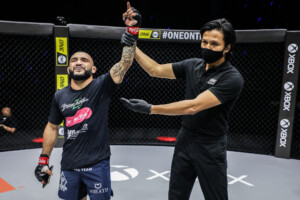 John Lineker Troy Worthen 1920X1280 ONE on TNT III 64