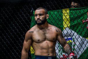 John Lineker Troy Worthen 1920X1280 ONE on TNT III 7