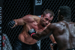 Kirill Grishenko Oumar Kane 1920X1280 ONE on TNT IV 10