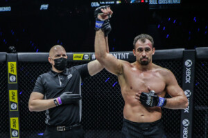 Kirill Grishenko Oumar Kane 1920X1280 ONE on TNT IV 18