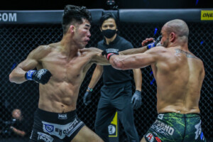Ok Rae Yoon Eddie Alvarez 1920X1280 ONE on TNT IV 38