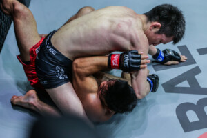 Shinya Aoki Eduard Folayang 1920X1280 ONE on TNT IV 8