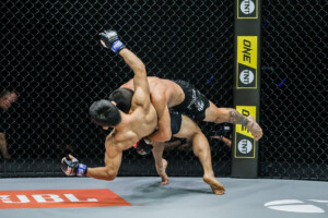 Yuya Wakamatsu Reece McLaren ONE on TNT III 1920X1280 28
