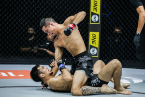 Yuya Wakamatsu Reece McLaren ONE on TNT III 1920X1280 29