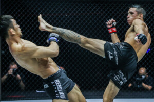Yuya Wakamatsu Reece McLaren ONE on TNT III 1920X1280 37