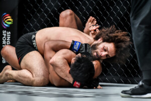 Edward Kelly Ahmed Faress FULL BLAST 1920X1278 12