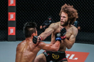 Edward Kelly Ahmed Faress FULL BLAST 1920X1280 19