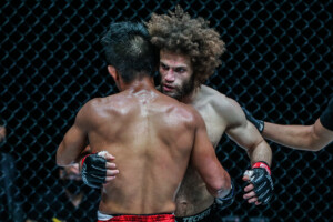 Edward Kelly Ahmed Faress FULL BLAST 1920X1280 20