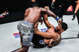 Aung La N Sang Leandro Ataides BATTLEGROUND 1920X1280 5
