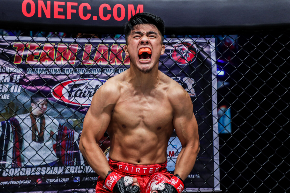 Pictures from the match between Jhanlo Sangiao and Paul Lumihi from ONE: WINTER WARRIORS II
