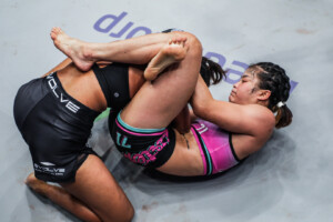 Stamp Ritu Phogat WINTERWARRIORS 1920X1280 22