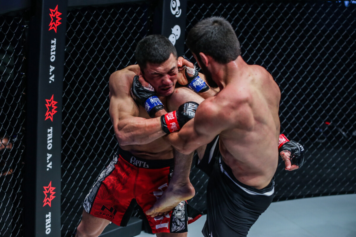 Timofey Nastyukhin eats a knee from Dagi Arslanaliev at ONE WINTER WARRIORS.