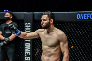 Sitthichai Sitsongpeenong Davit Kiria ONLY THE BRAVE 1920X1280 3