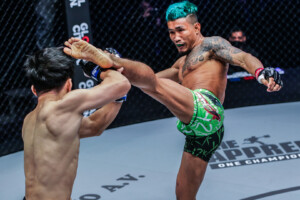 Yodkaikaew Fairtex Woo Sung Hoon BAD BLOOD 1920X1280 14