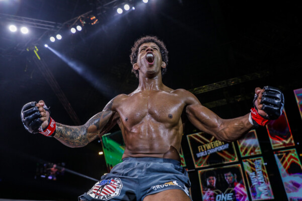 Adriano Moraes Yuya Wakamatsu ONE X 1920X1280 44 600x400