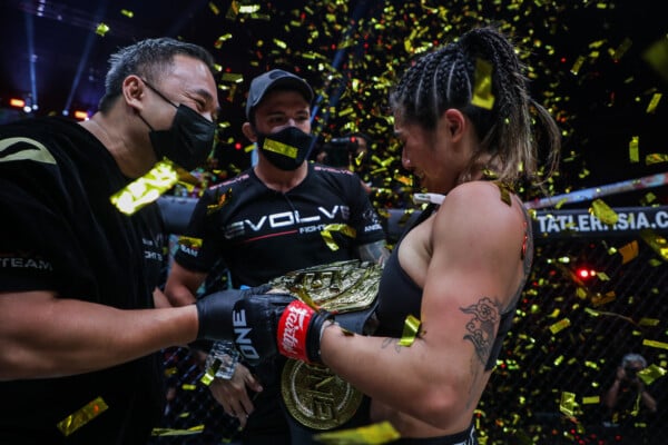 Angela Lee Stamp Fairtex ONE X 1920X1280 71 600x400