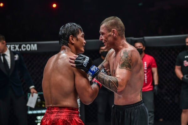 Eduard Folayang John Wayne Parr ONE X 1920X1280 5 600x399
