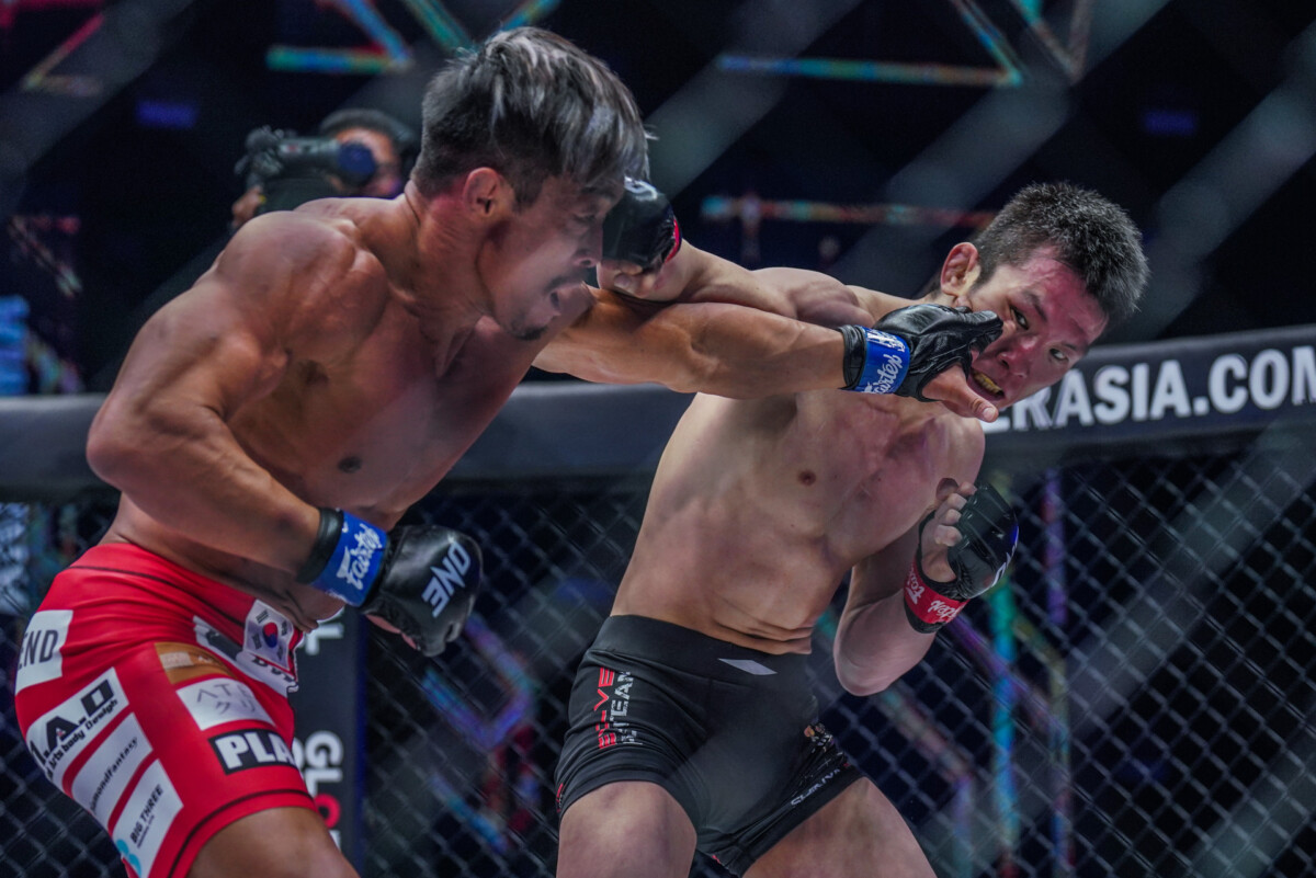 Shinya Aoki Yoshihiro Akiyama ONE X 1920X1280 59 1200x801