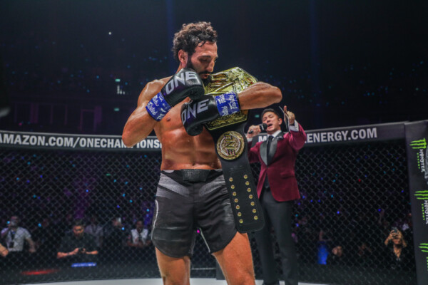 Superbon Singha Mawynn Chingiz Allazov ONE Fight Night 6 1920X1280 25