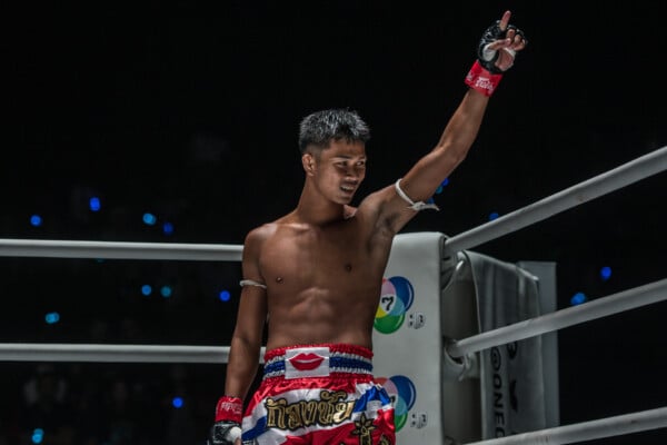 Kongchai Chanaidonmueang Kritpetch PK Saenchai ONE Friday Fights 3 1920X1280 2 600x400
