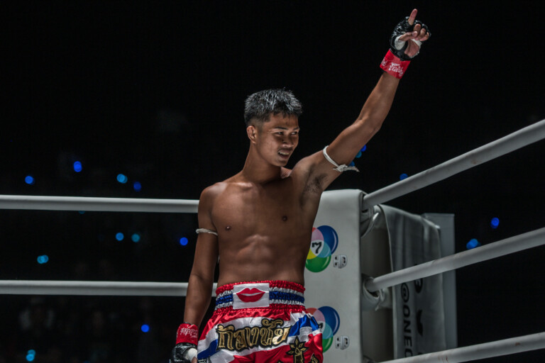 Kongchai Chanaidonmueang Kritpetch PK Saenchai ONE Friday Fights 3 1920X1280 2 768x512