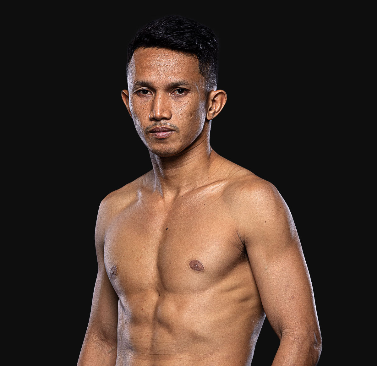 Watcharaphon Hero 1200x1165 1