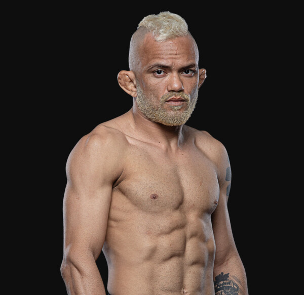 Robson_de_Oliveira Hero 1200x1165 1